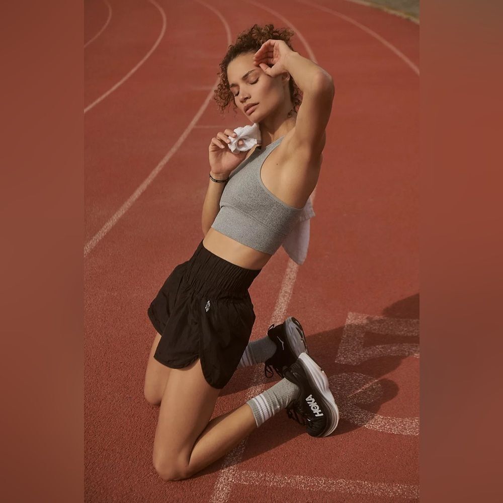 Free People Movement The Way Home High Rise Active Shorts in Black Size Small